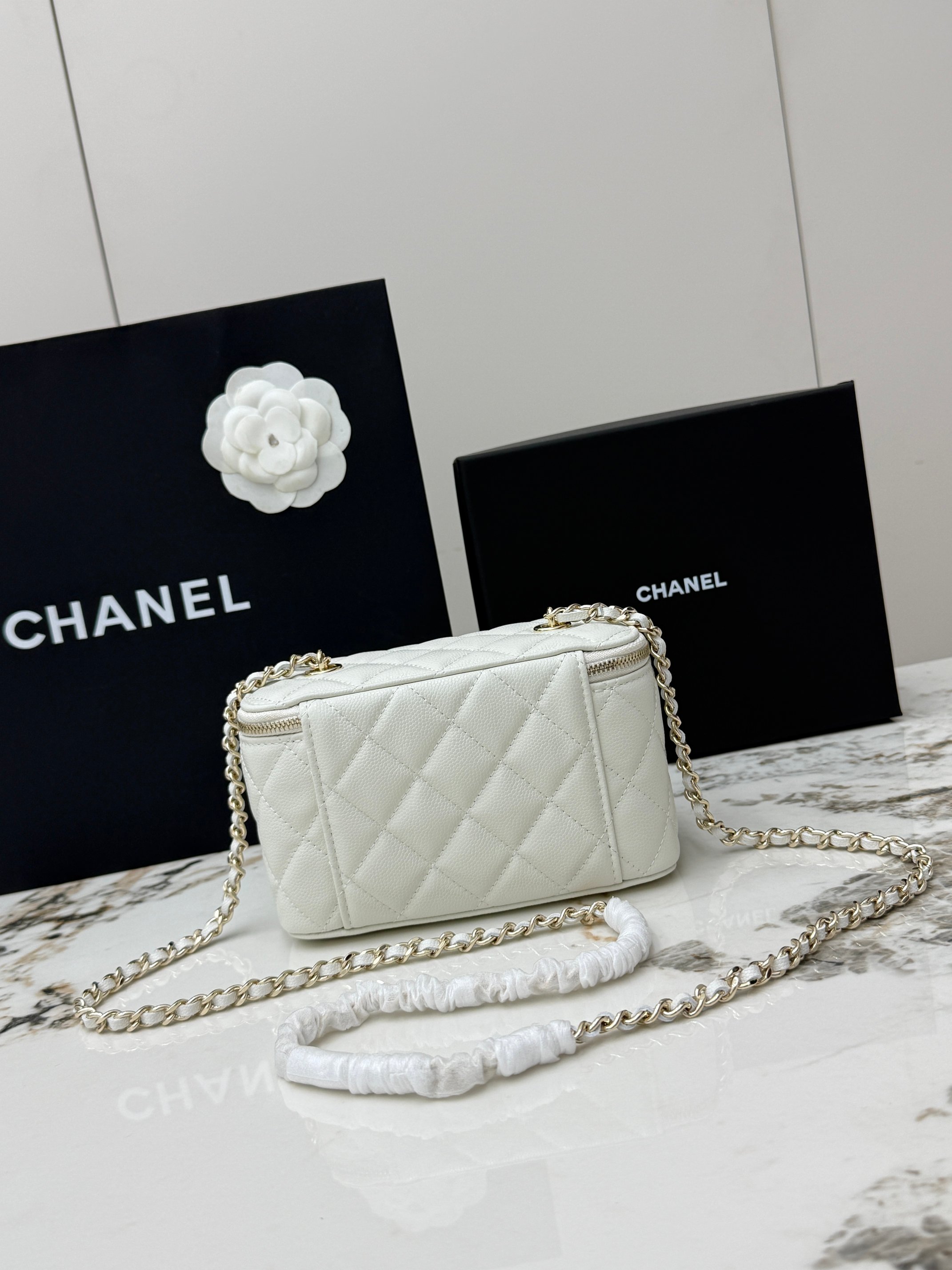 [Chanel] 샤넬 24K 캐비어 미니 코스메틱 케이스 (AP1341) 파우치백 가방