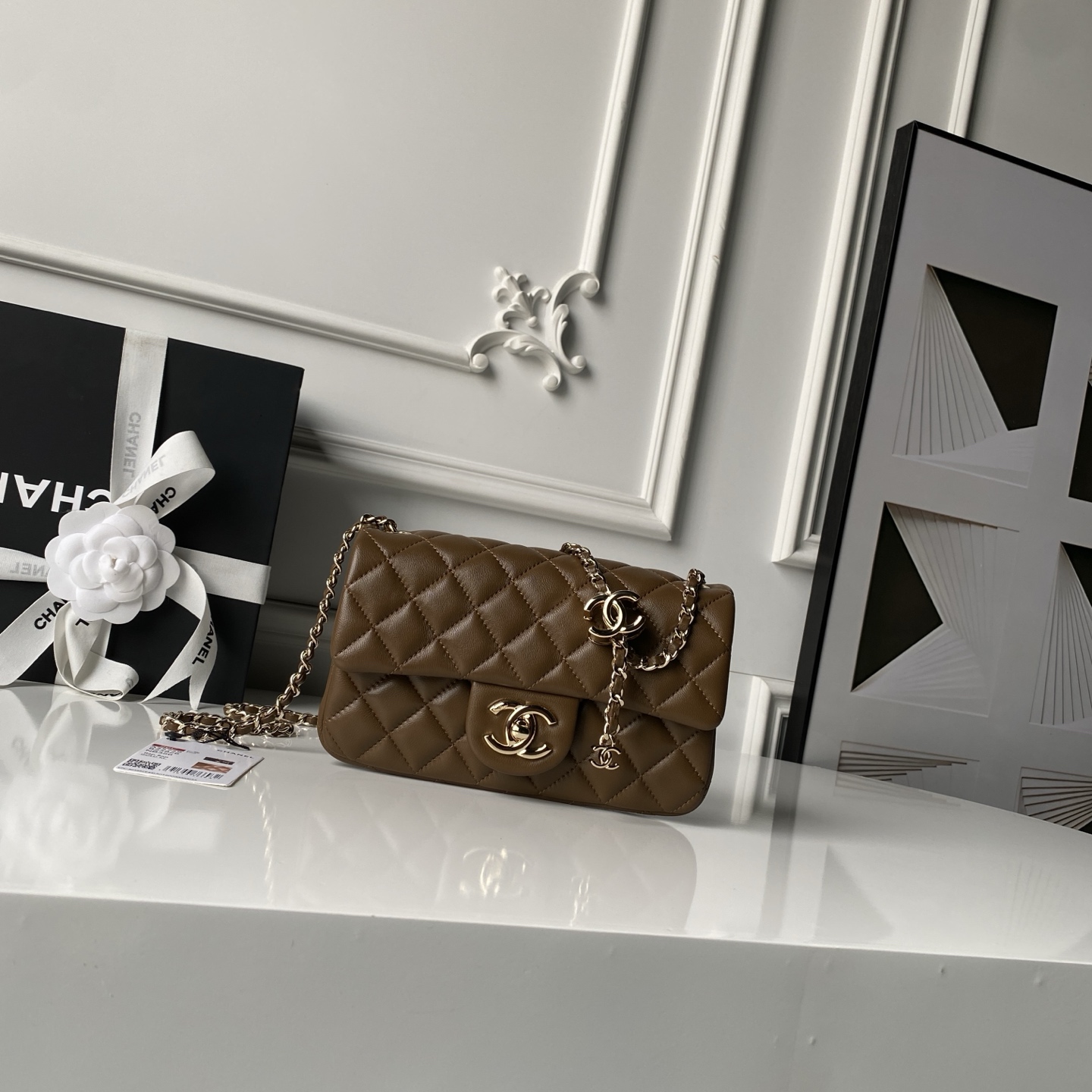 [Chanel] 샤넬 26C CF 시리즈 샴페인 골드 램스킨 (AS5759) 숄더백 가방 미디움