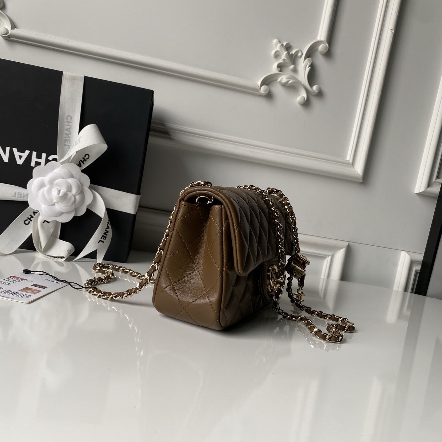 [Chanel] 샤넬 26C CF 시리즈 샴페인 골드 램스킨 (AS5759) 숄더백 가방 미디움