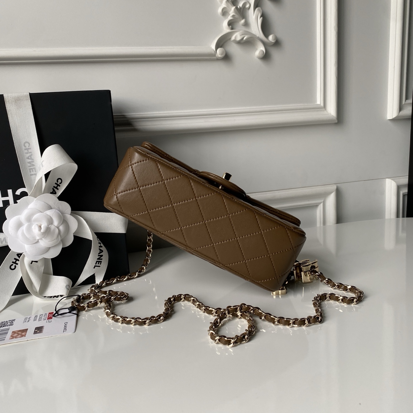 [Chanel] 샤넬 26C CF 시리즈 샴페인 골드 램스킨 (AS5759) 숄더백 가방 미디움