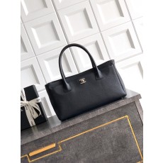 [Chanel] 샤넬 서프 토트백 가방 - 블랙 은장 (6055/6056) 스몰