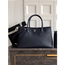 [Chanel] 샤넬 서프 토트백 - 트레저 블루 은장 라지