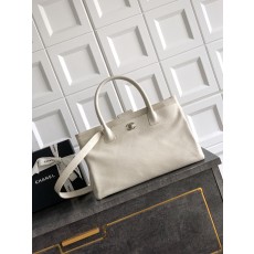 [Chanel] 샤넬 서프 토트백 - 밀크 화이트 라지 가방