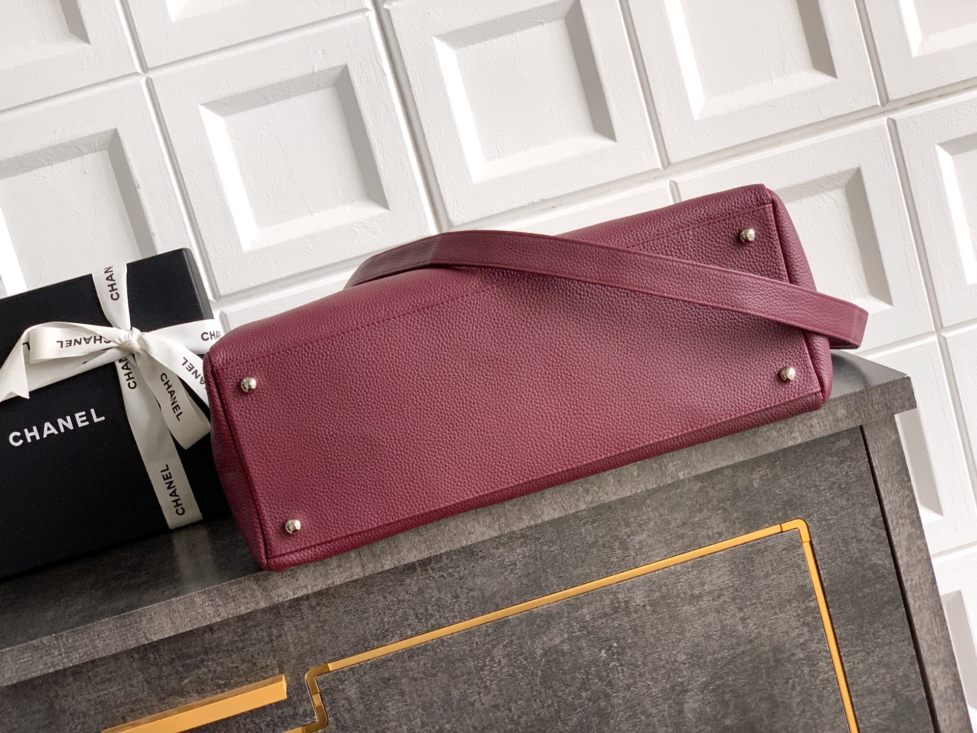 [Chanel] 샤넬 서프 토트백 - 와인 레드 가방 라지