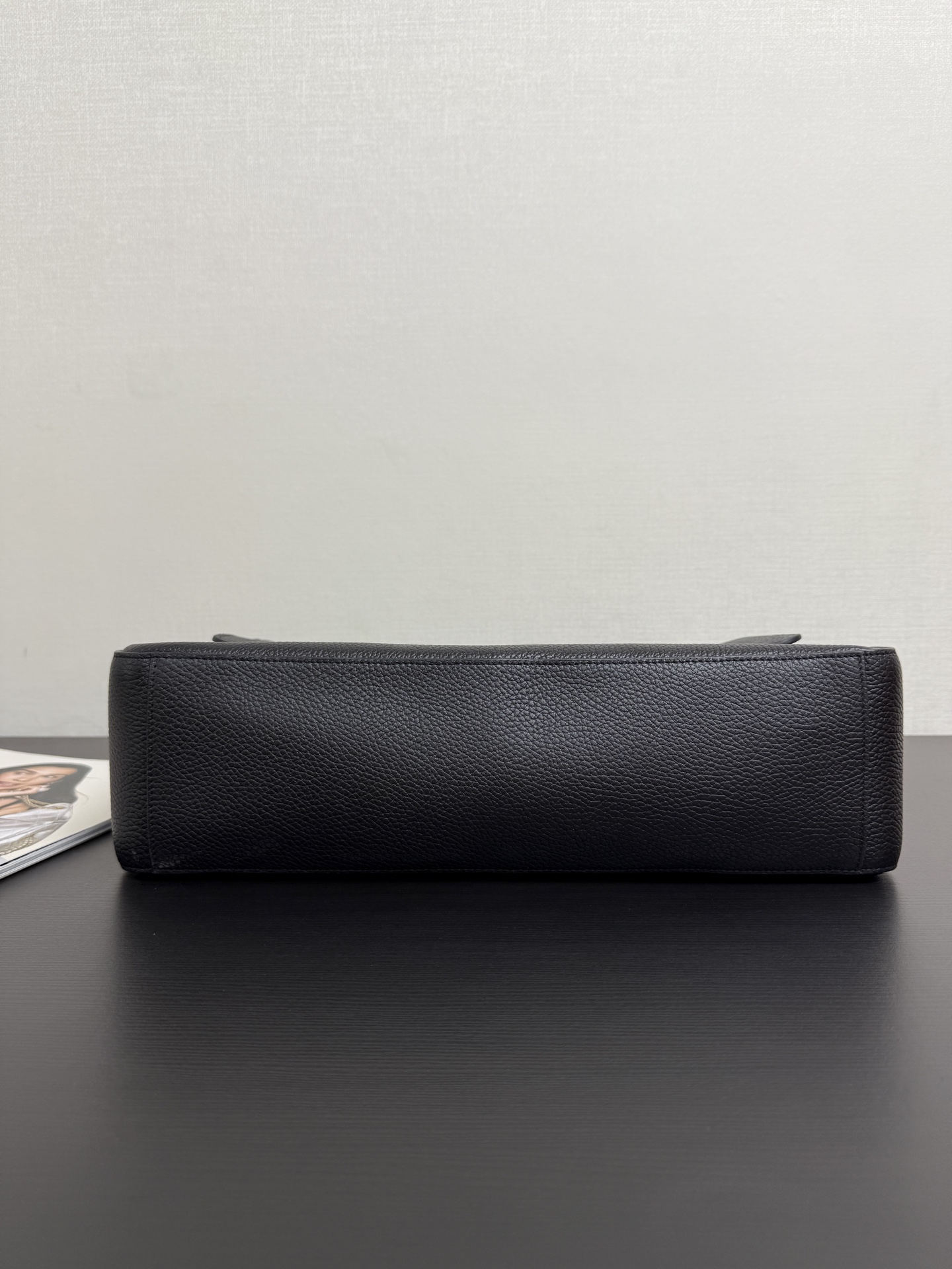 [Chanel] 샤넬 26s GD 착용 MIX 플랩백 가방 - 맥시 블랙