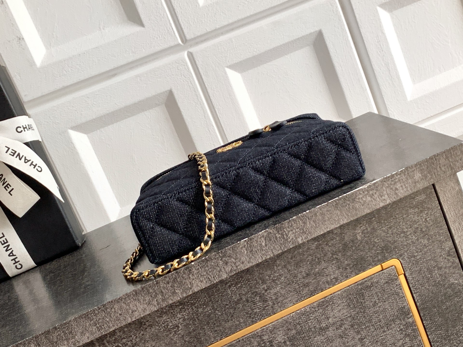 [Chanel] 샤넬 26ss 대님 LP백 파우치백 가방 - 다크 블루