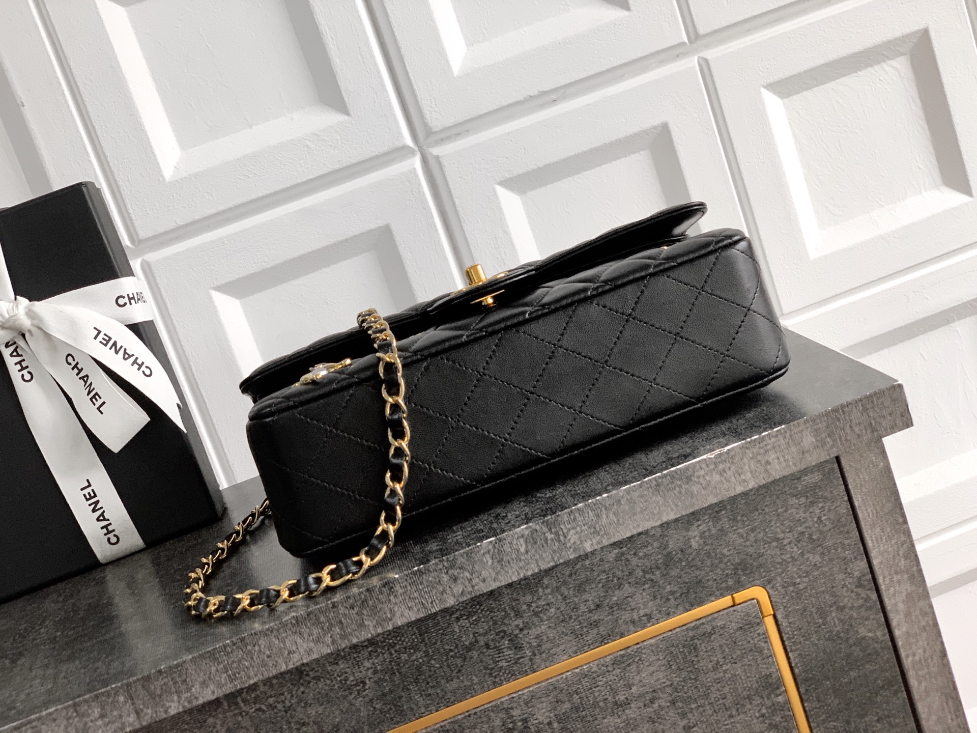 [Chanel] 샤넬 CF 배지 클래식 플랩백 숄더백 가방 25cm