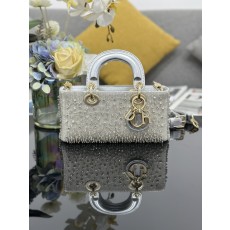 [Dior] 레이디 디조이(Lady D-Joy) 스몰 백 토트백 숄더백 가방 - 비즈 자수