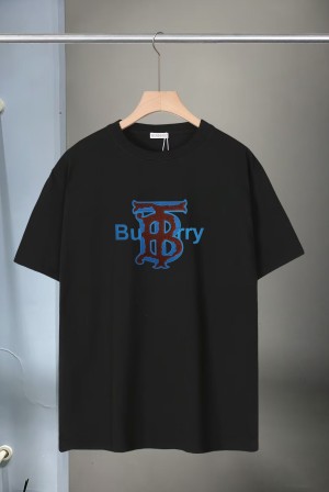버버리(BURBERRY) 로고 라운드 반팔 티셔츠 의류