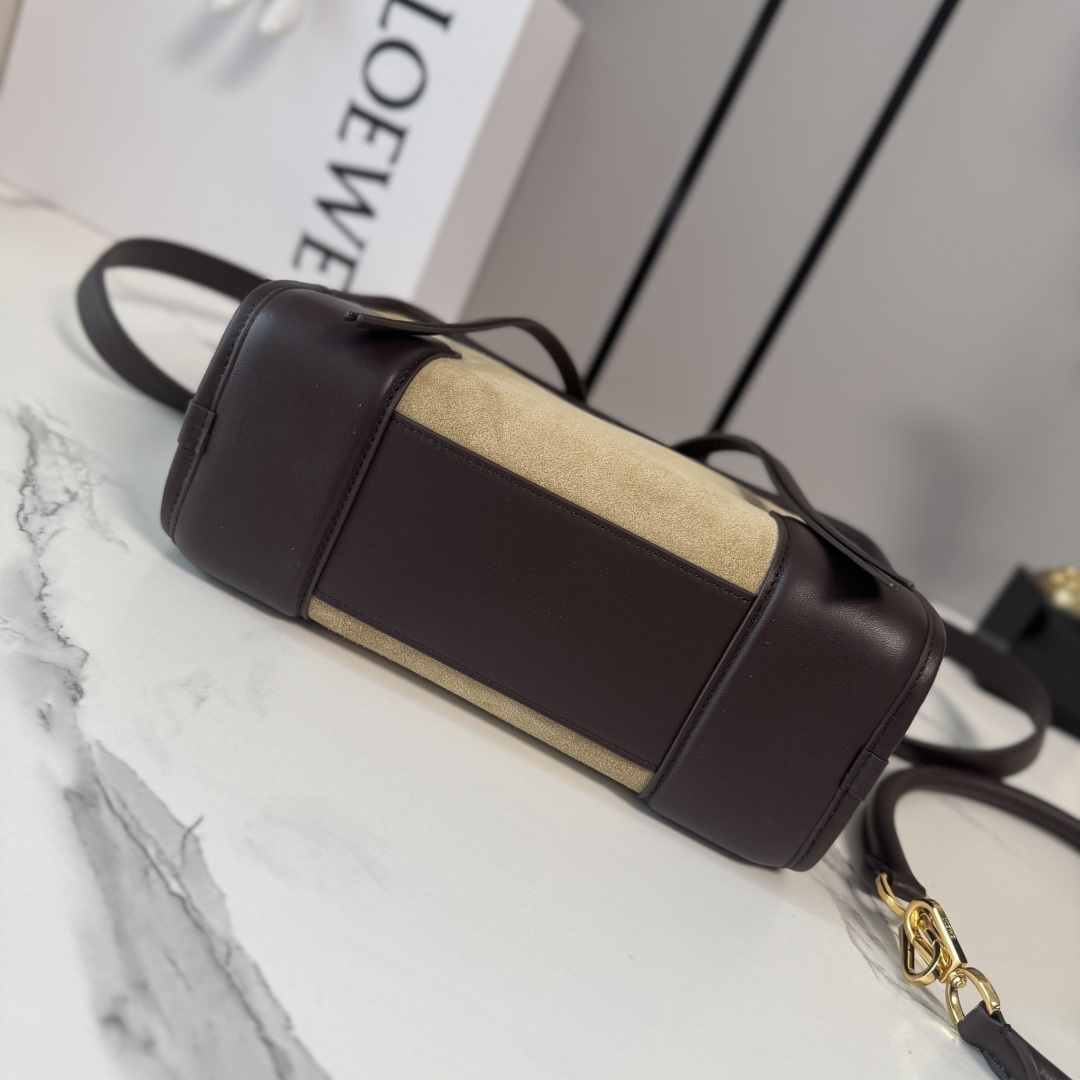 [Loewe] 로에베 스몰 스웨이드 아마조나 180 핸드백 가방