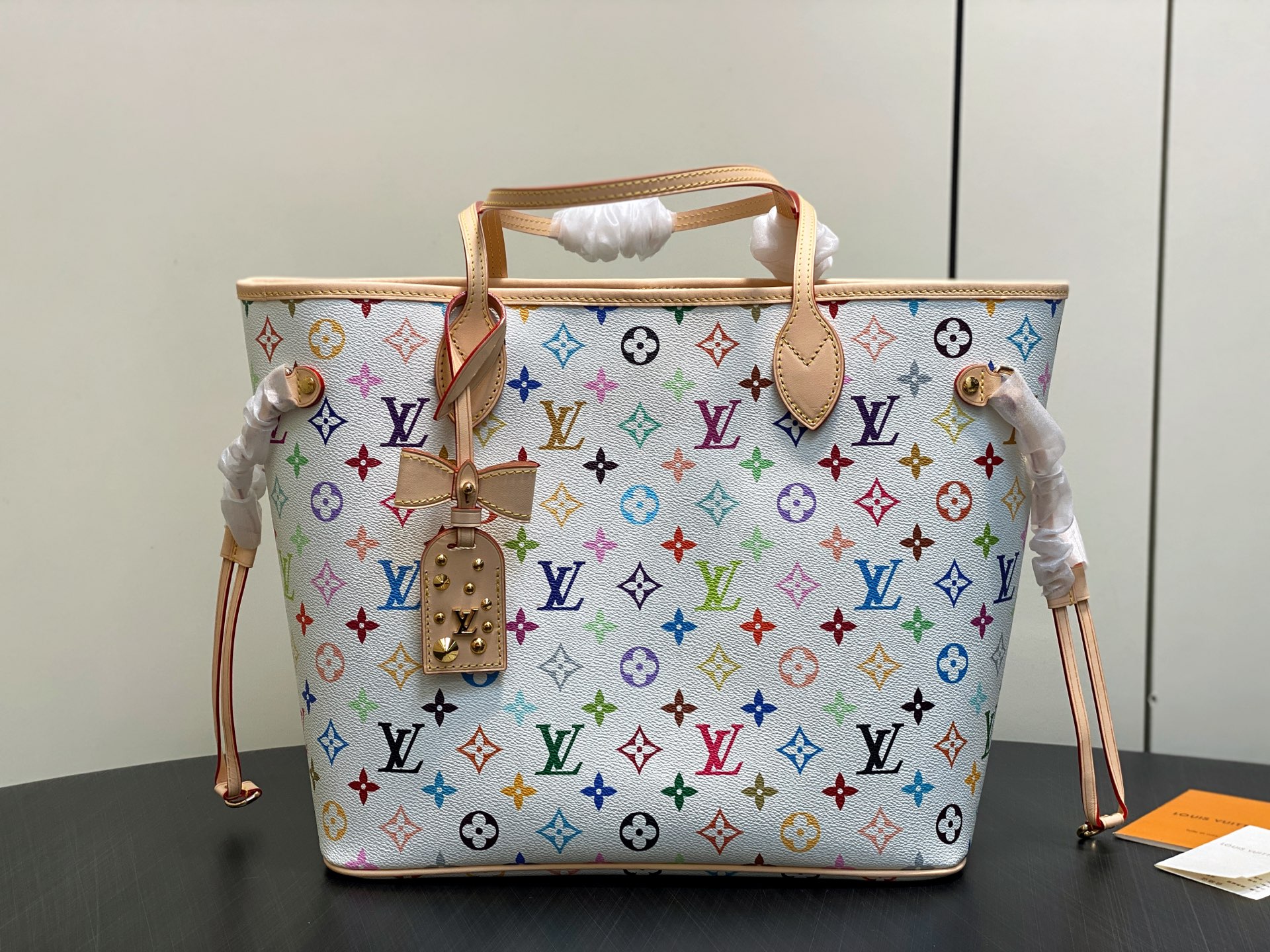 [Louis Vuitton] LV 루이비통 x 무라카미 다카시 리에디션 Neverfull 네버풀 MM - 화이트 멀티컬러 토트백 숄더백 가방
