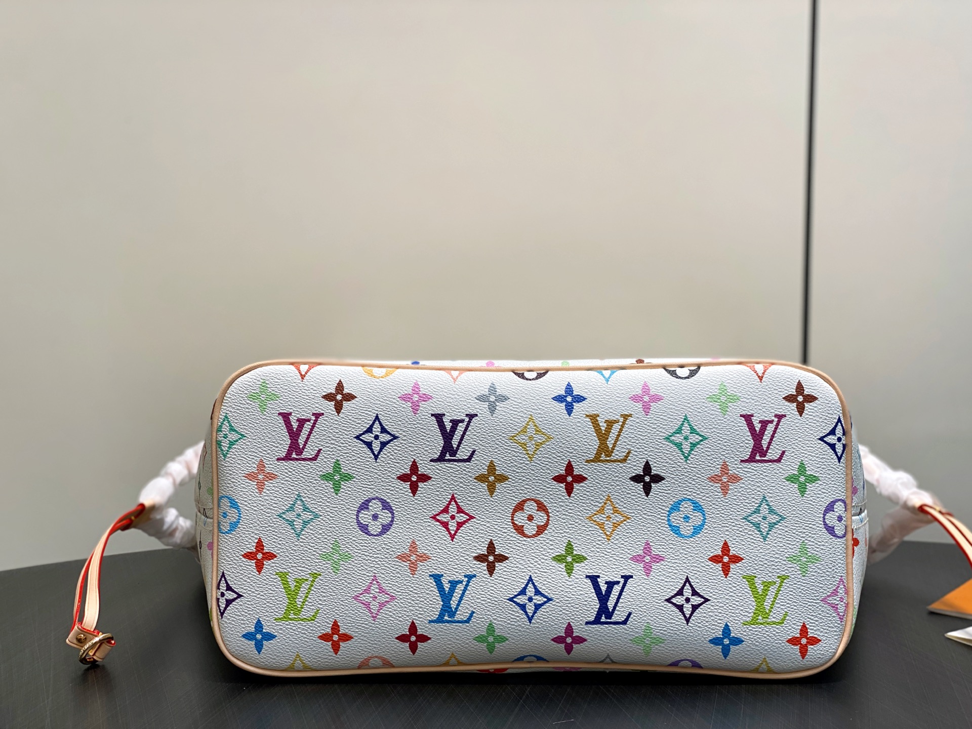 [Louis Vuitton] LV 루이비통 x 무라카미 다카시 리에디션 Neverfull 네버풀 MM - 화이트 멀티컬러 토트백 숄더백 가방