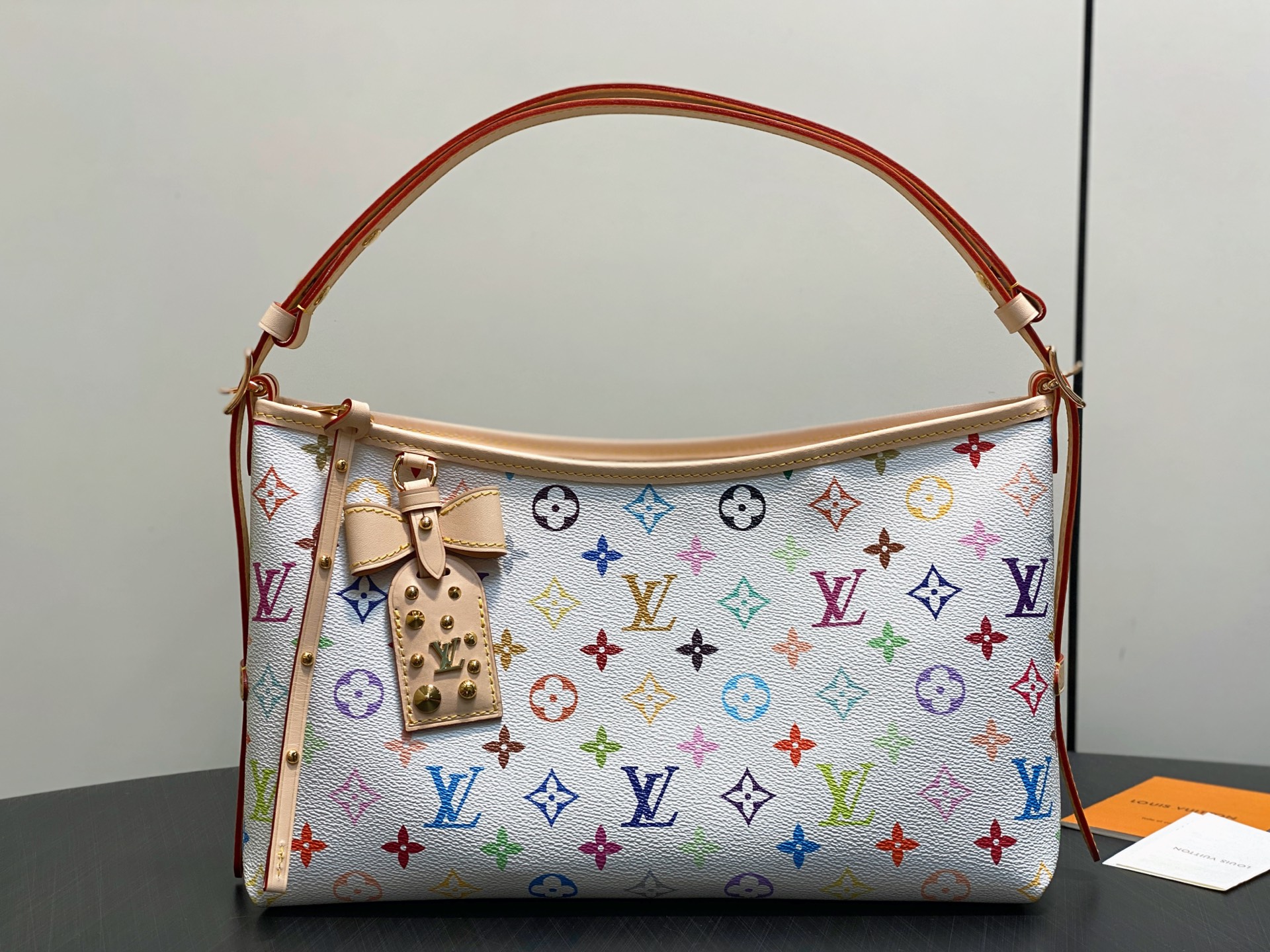 [Louis Vuitton] LV 루이비통 x 무라카미 다카시 리에디션 캐리올 이스트 웨스트 - 화이트 멀티컬러 숄더백 가방