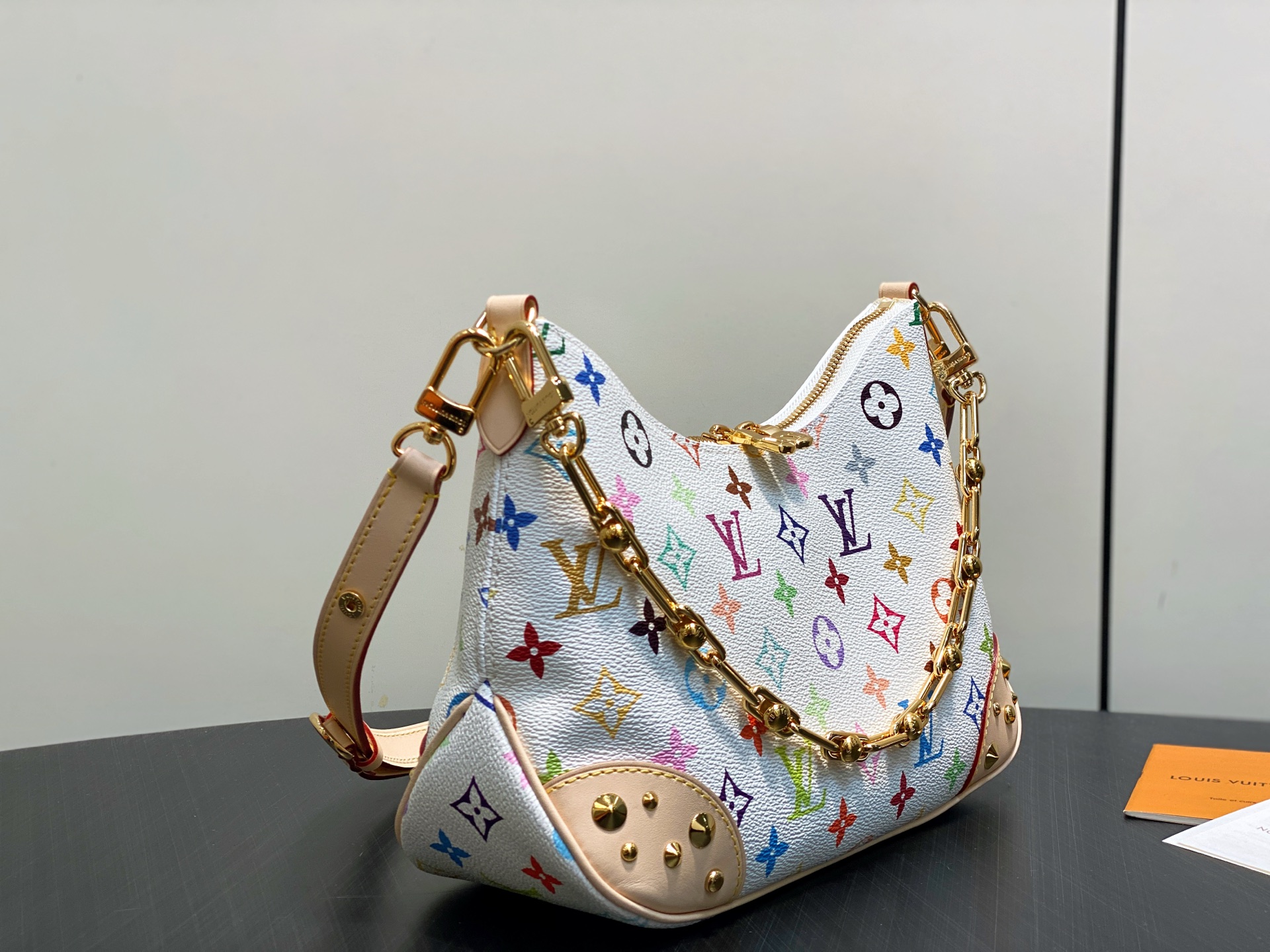 [Louis Vuitton] LV 루이비통 x 무라카미 다카시 리에디션 불로뉴(Boulogne) - 화이트 멀티컬러 숄더백 가방