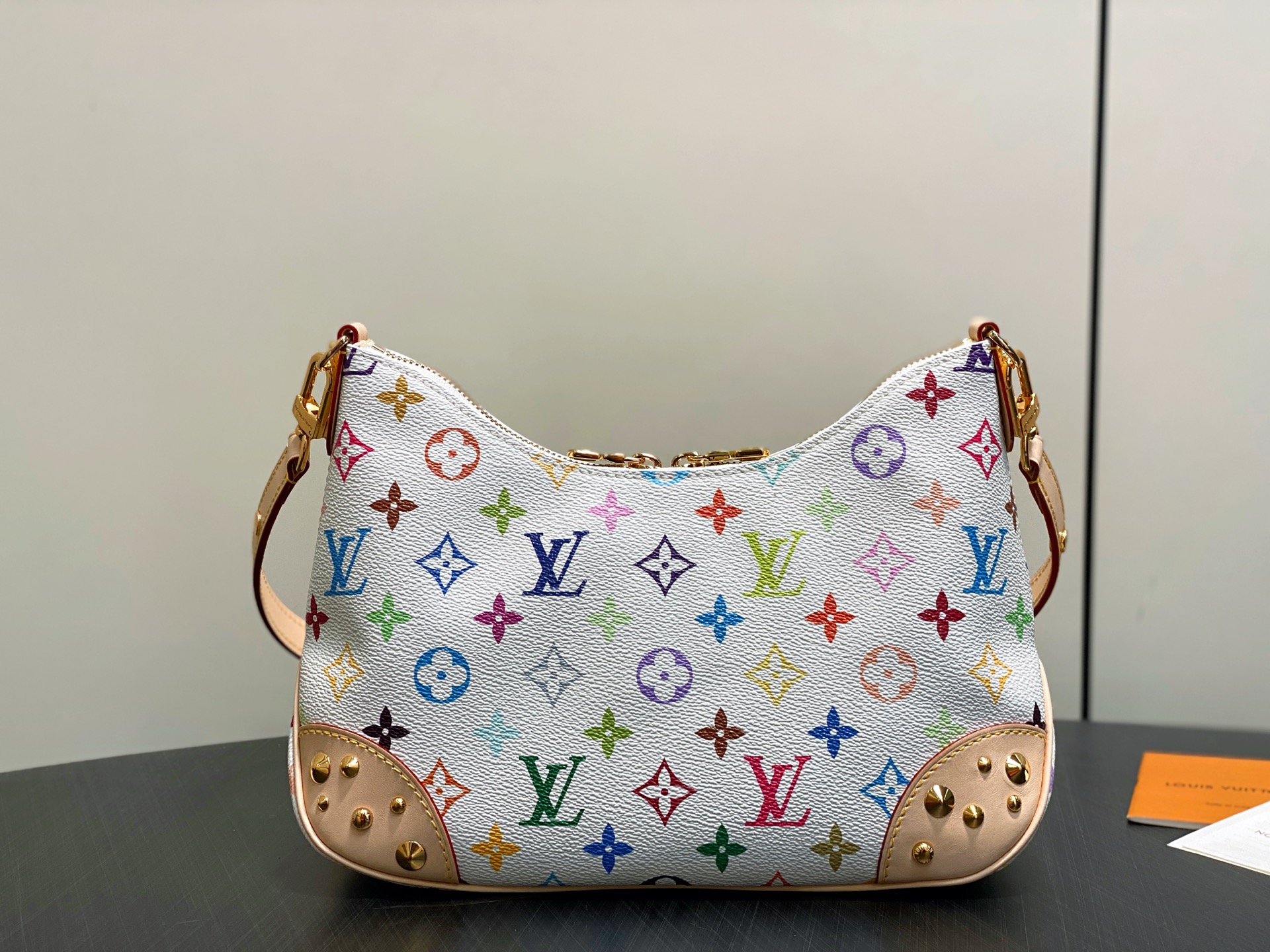 [Louis Vuitton] LV 루이비통 x 무라카미 다카시 리에디션 불로뉴(Boulogne) - 화이트 멀티컬러 숄더백 가방