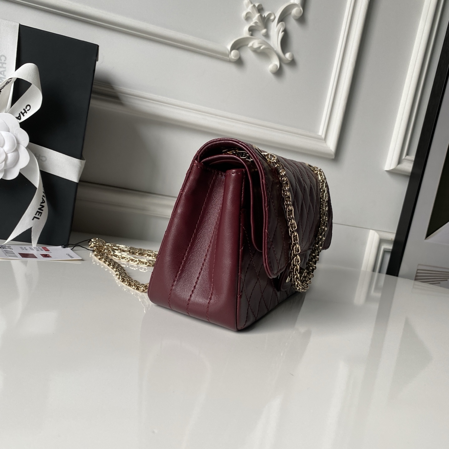 [Chanel] 샤넬 26S 크러쉬드(Crushed) 빈티지 2.55 핸드백 가방 - 미디움