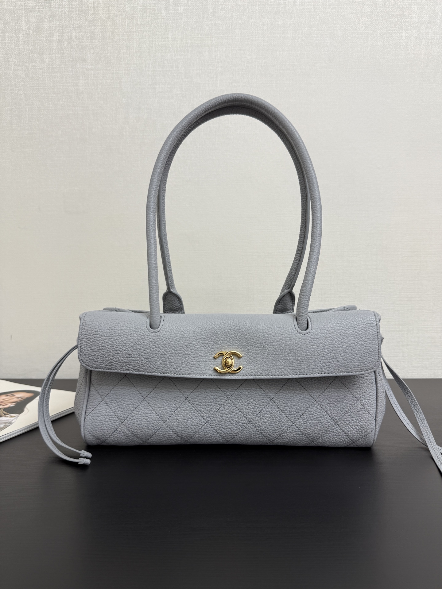 [Chanel] 샤넬 26S 바게트 보울링 백 숄더백 가방 - 그레이