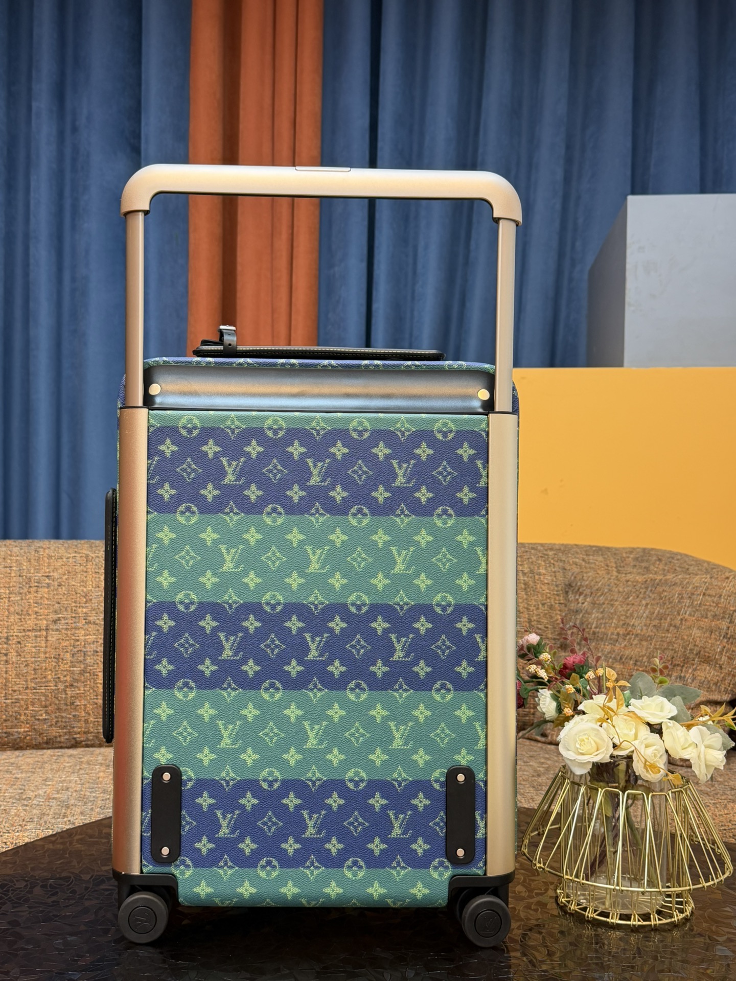 [Louis Vuitton] LV 루이비통 호라이즌(Horizon) 기내용 캐리어 - 블루 모노그램