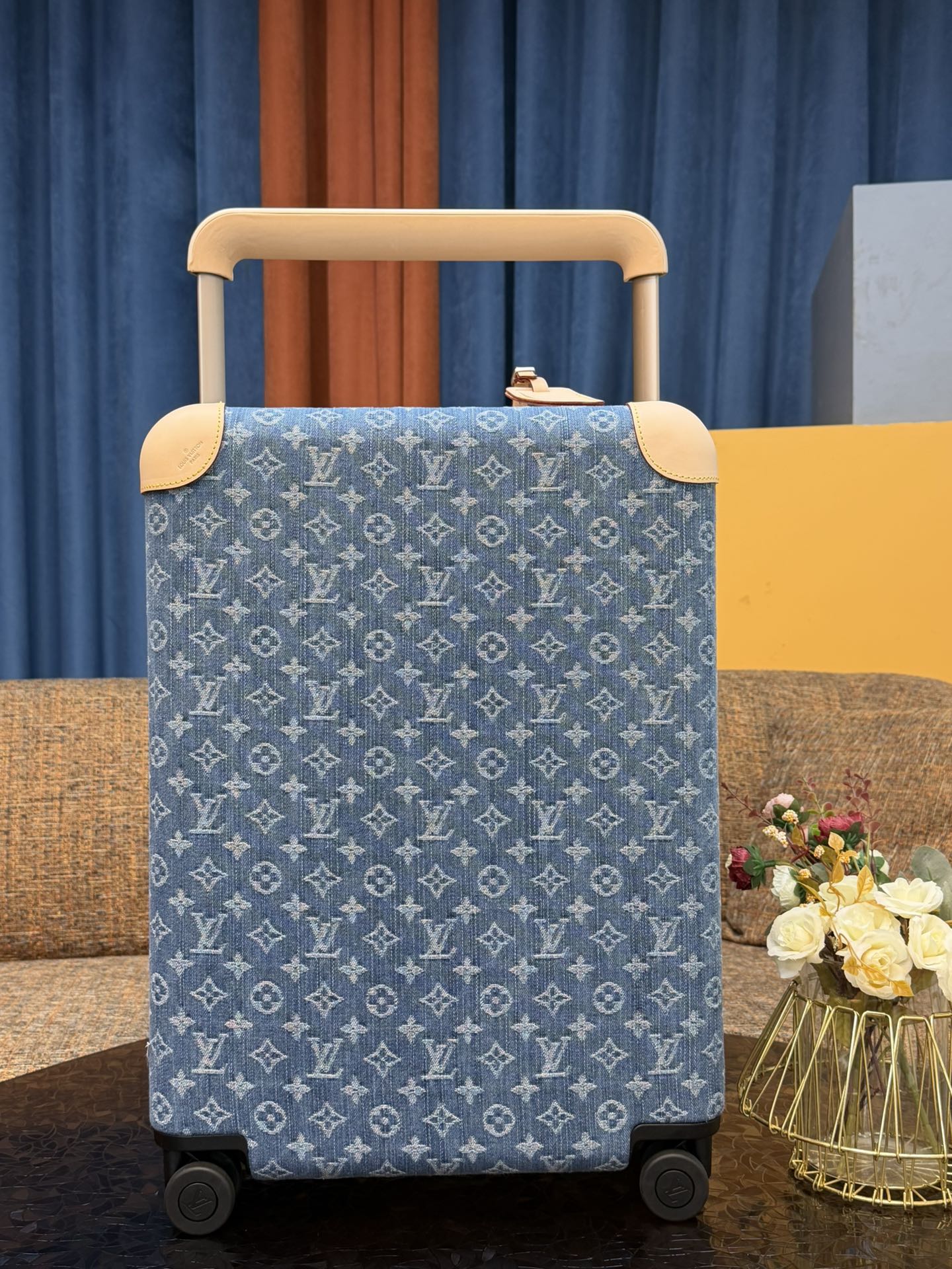 [Louis Vuitton] LV 루이비통 호라이즌(Horizon) 기내용 캐리어 - 데님 블루