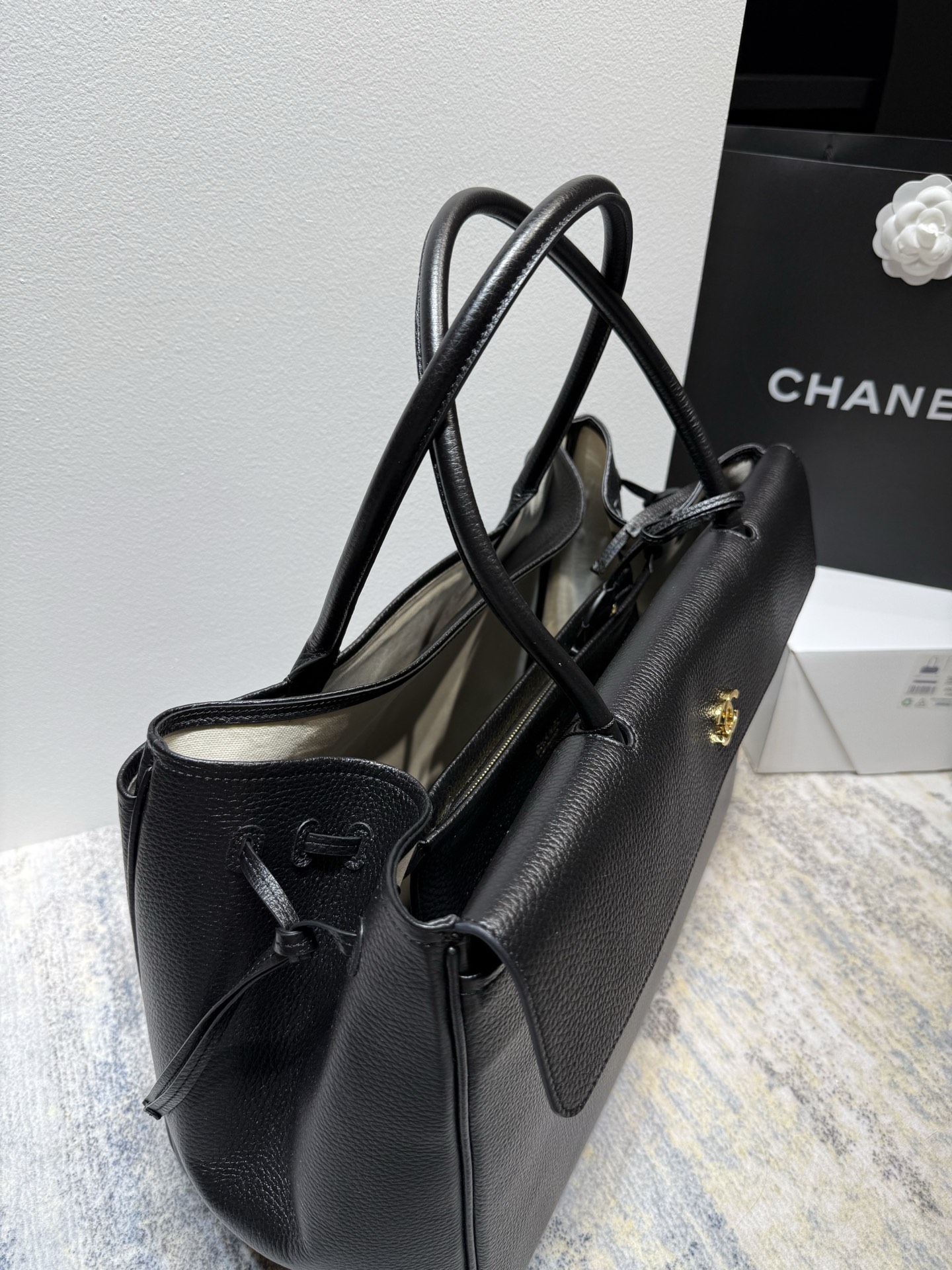 [Chanel] 샤넬 26S Jennie 제니 라지 토트백 (AS6289) 가방