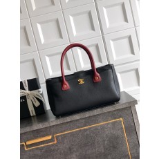 [Chanel] 샤넬 서프(Cerf) 토트백 가방 - 블랙 & 버건디 핸들 (금장) 스몰