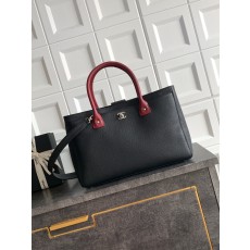 [Chanel] 샤넬 서프(Cerf) 토트백 가방 - 블랙 & 버건디 핸들 (은장) 미디움