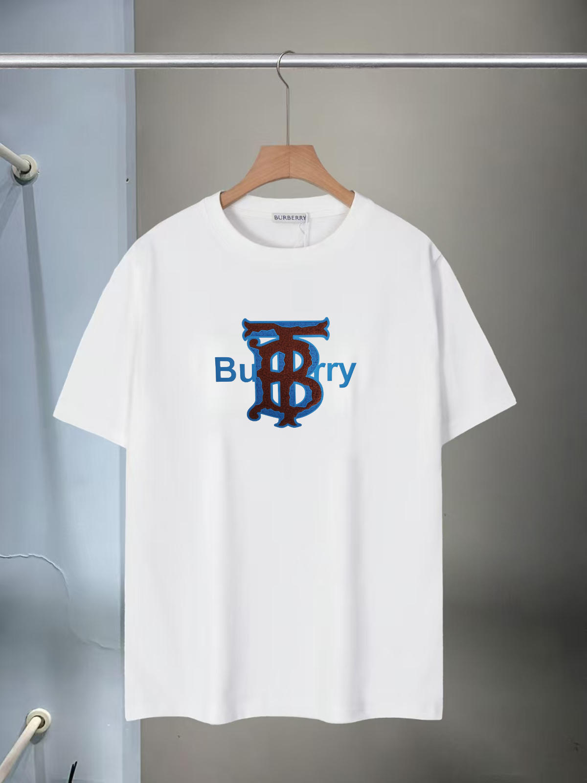 버버리(BURBERRY) 로고 라운드 반팔 티셔츠 의류