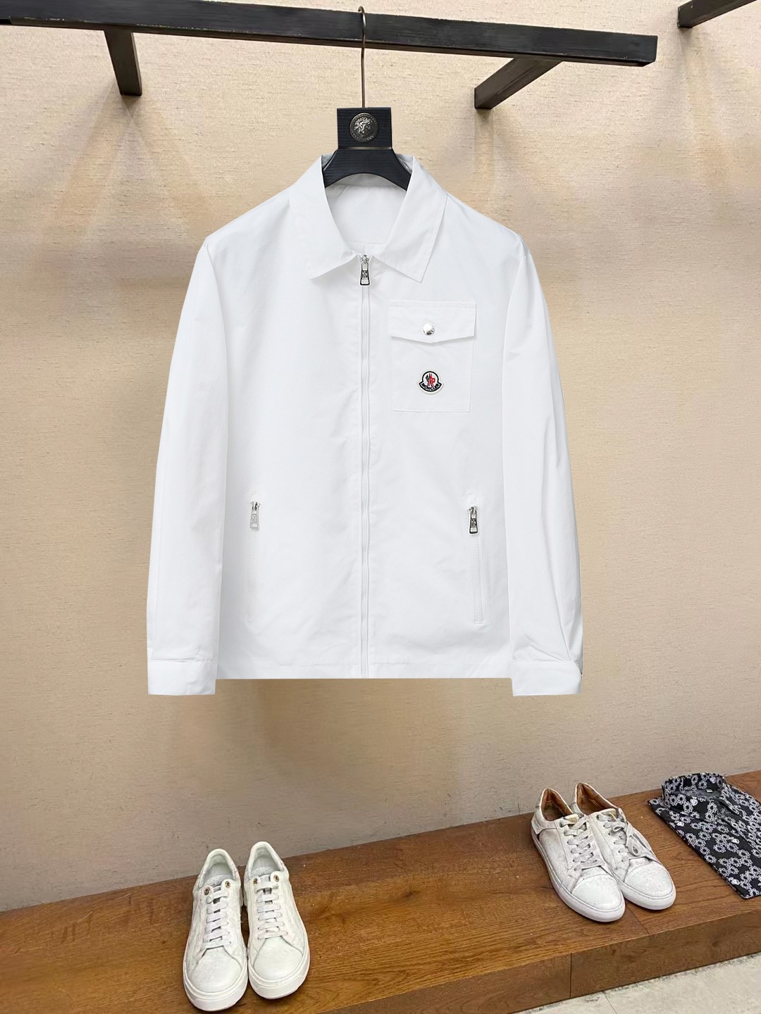 몽클레르(MONCLER) 남성 후드 내장 집업 자켓 의류