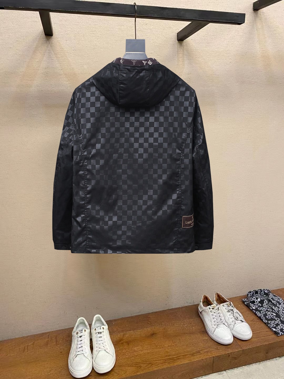 루이비통(LV) 남성 후드 내장 집업 자켓 의류