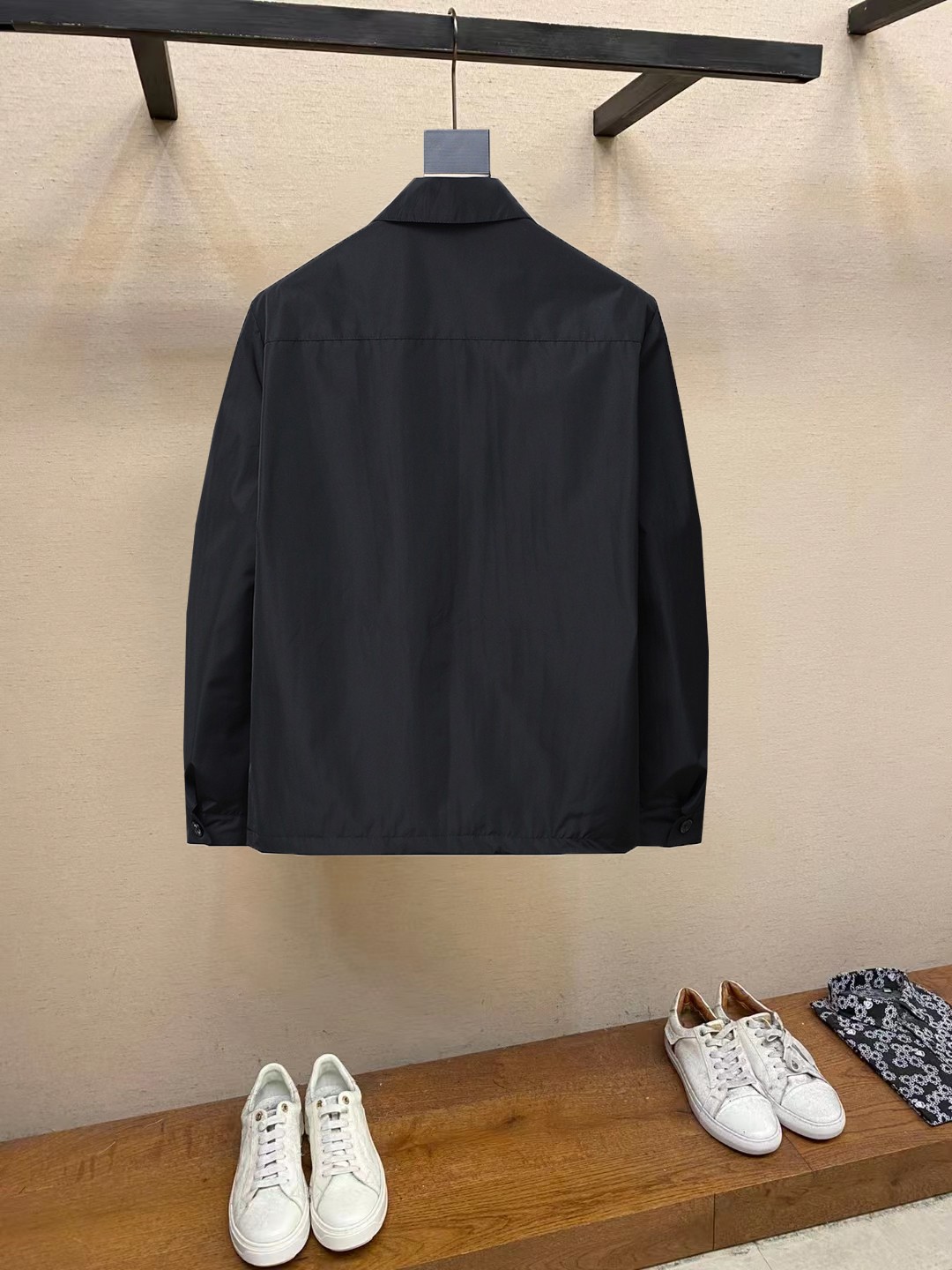 프라다(PRADA) 남성 후드 내장 집업 자켓 의류