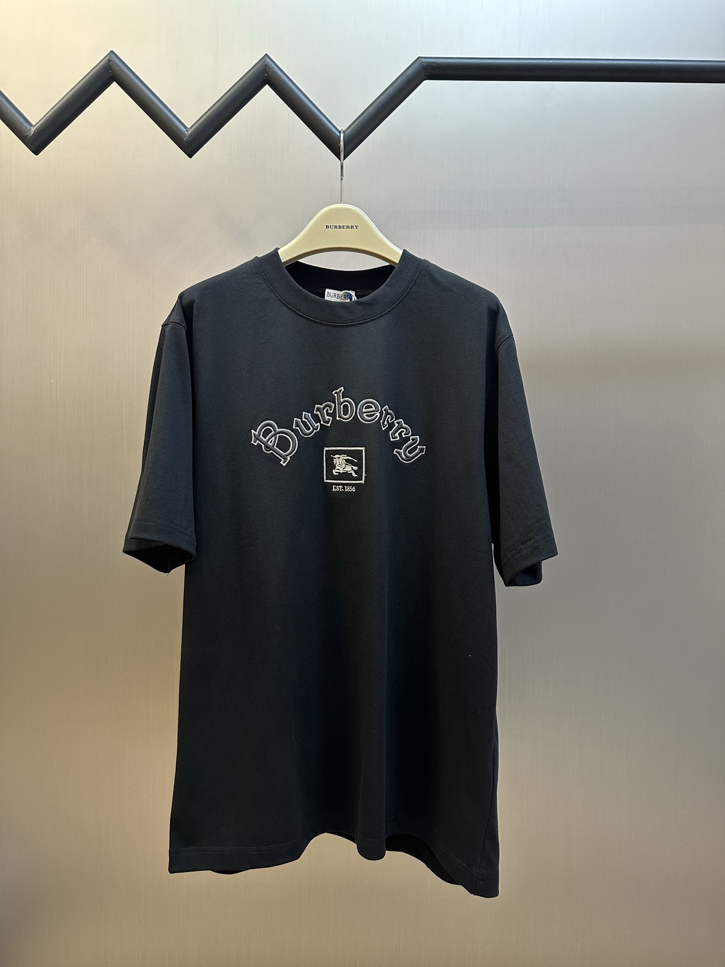 버버리(BURBERRY) 로고 자수 코튼 반팔 티셔츠 의류