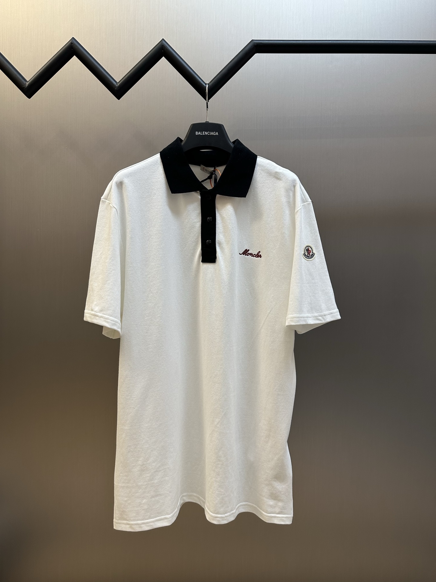 몽클레르(MONCLER) 스냅 버튼 폴로셔츠 의류