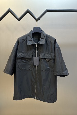 프라다(PRADA) 리사이클 나일론 반팔 셔츠 의류