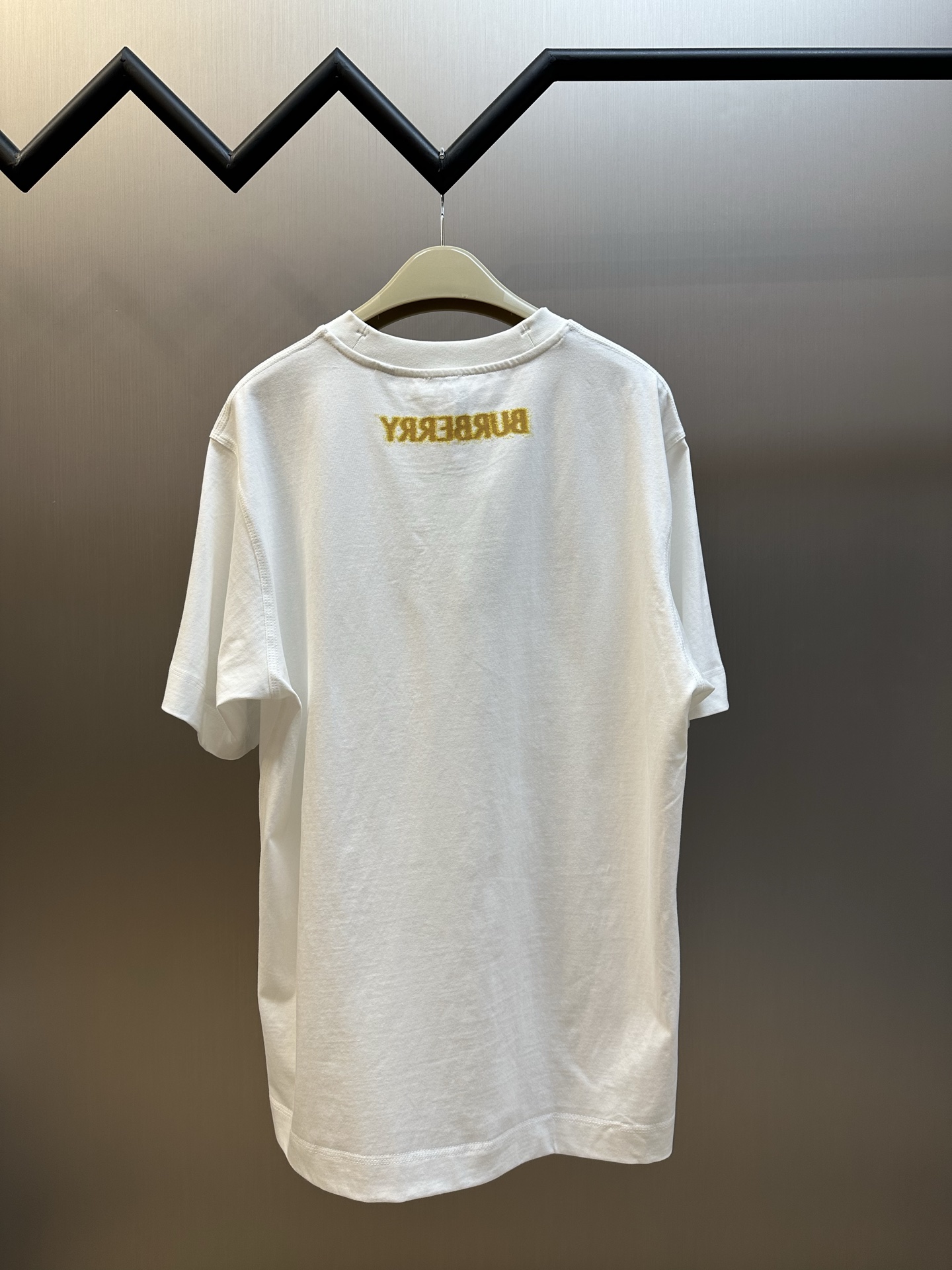 버버리(BURBERRY) 나이트 반팔 티셔츠 의류