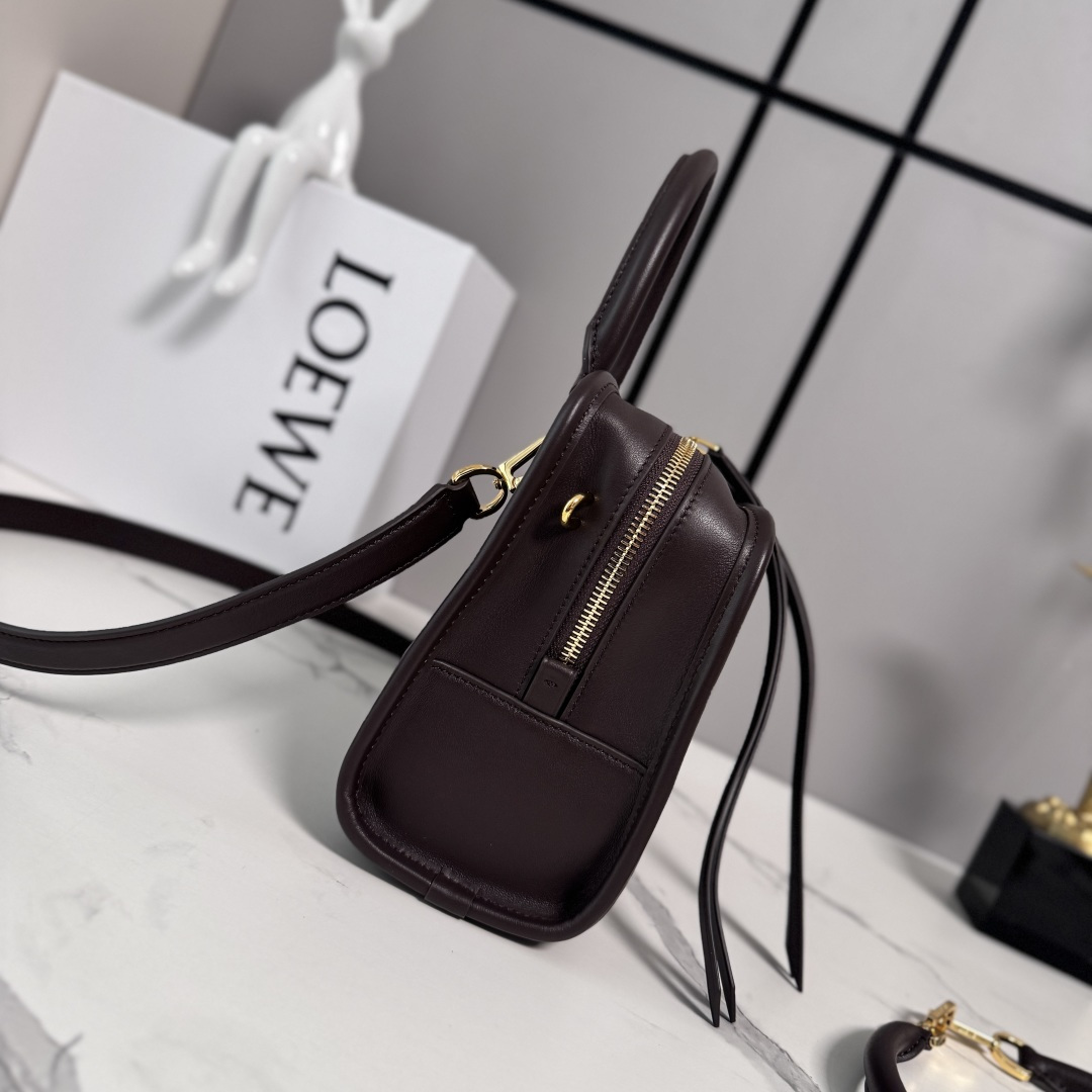 [Loewe] 로에베 스몰 소프트 카프스킨 아마조나(Amazona) 180 핸드백 가방