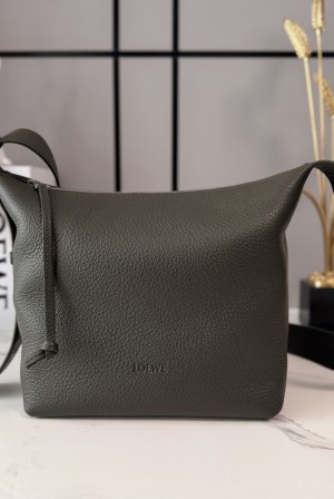 [Loewe] 로에베 루프 호보(Loop Hobo) 텍스처드 카프스킨 백 가방