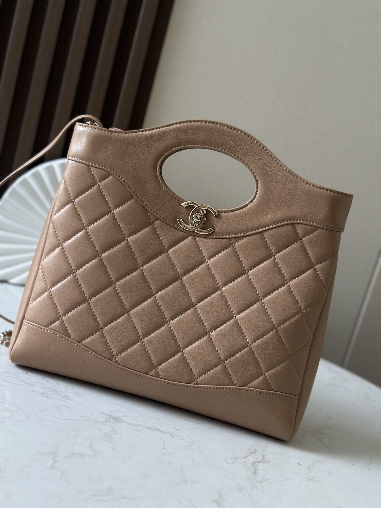 [Chanel] 샤넬 24S 31 Bag 미디움 토트백 숄더백 가방