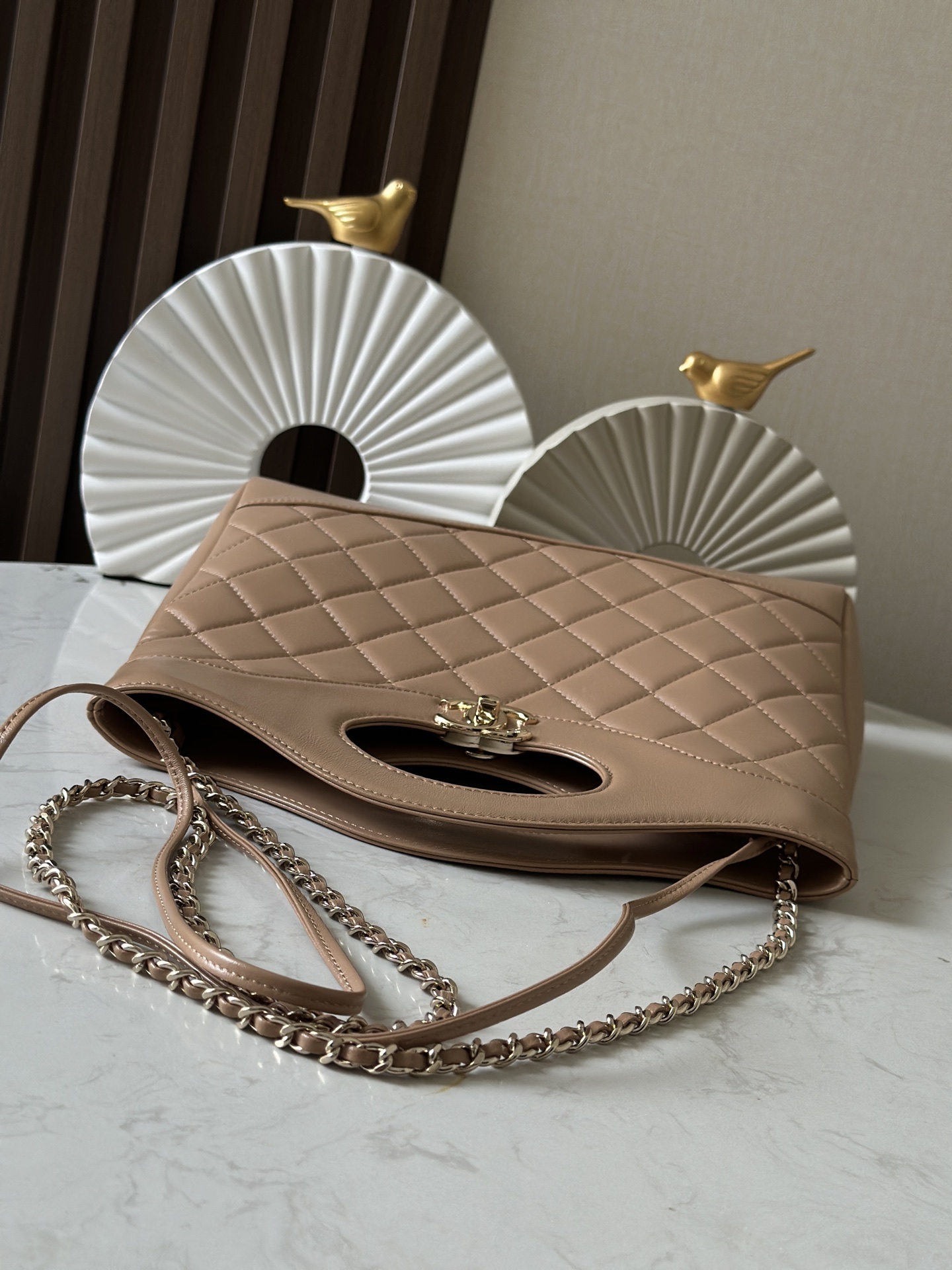 [Chanel] 샤넬 24S 31 Bag 미디움 토트백 숄더백 가방