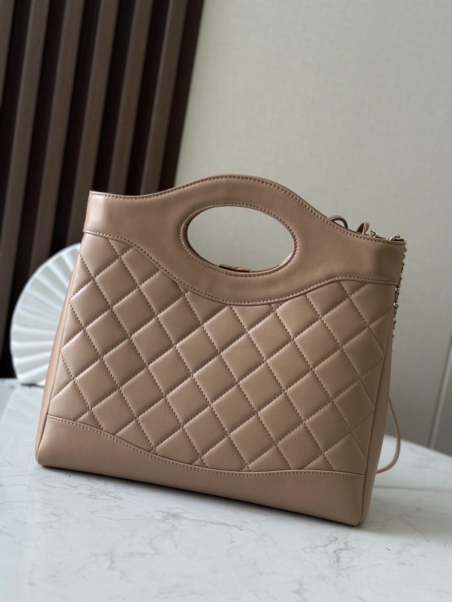 [Chanel] 샤넬 24S 31 Bag 미디움 토트백 숄더백 가방