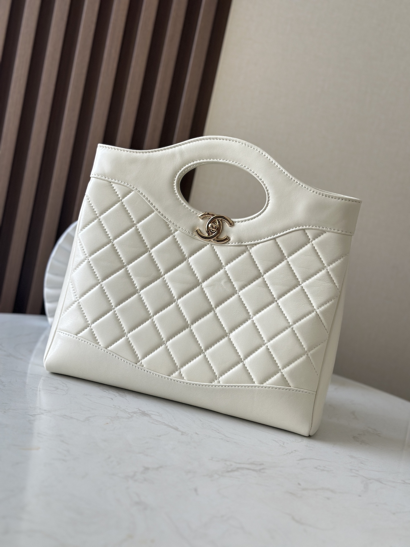 [Chanel] 샤넬 24S 31 Bag 미디움 토트백 숄더백 가방