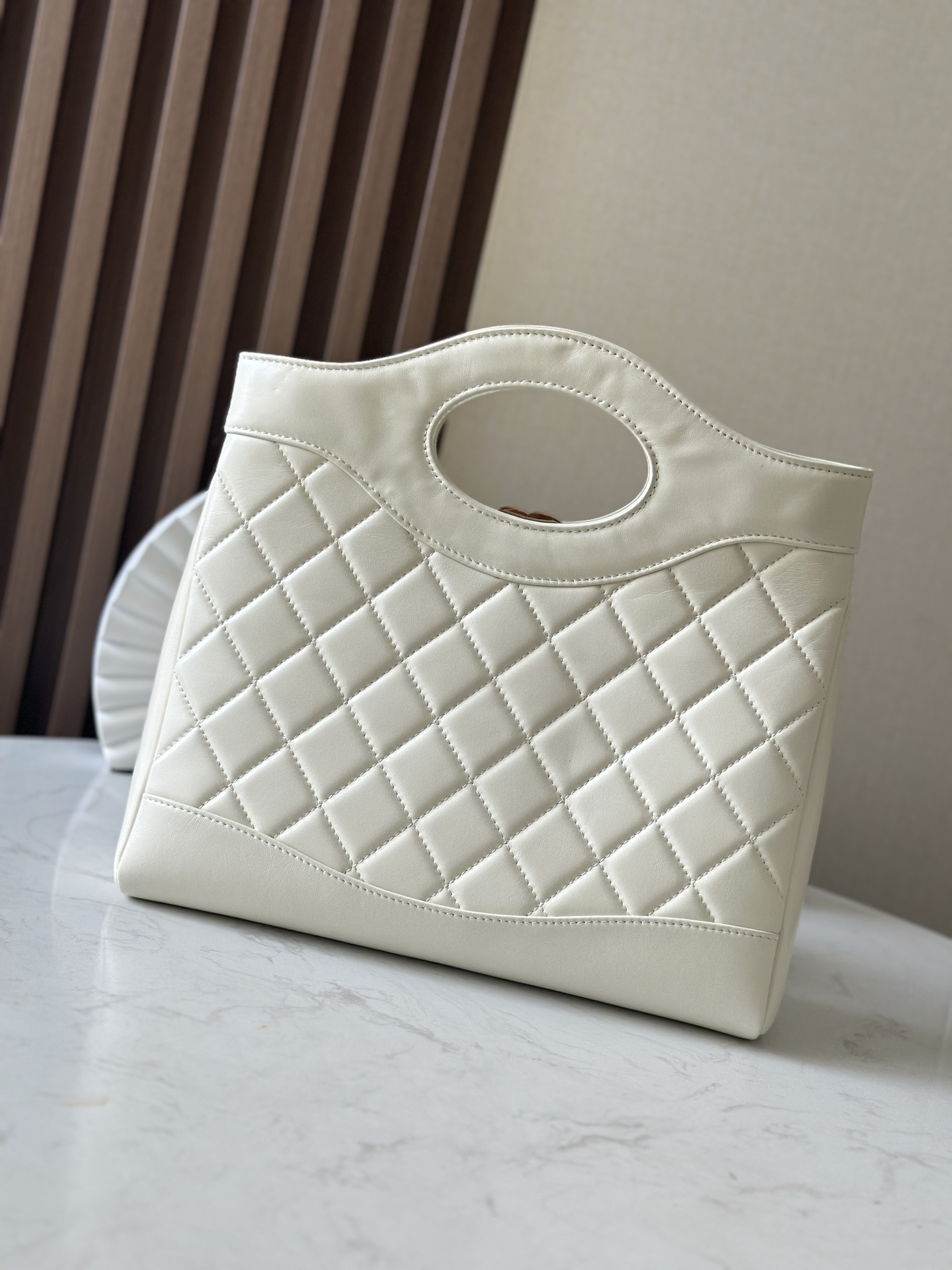 [Chanel] 샤넬 24S 31 Bag 미디움 토트백 숄더백 가방