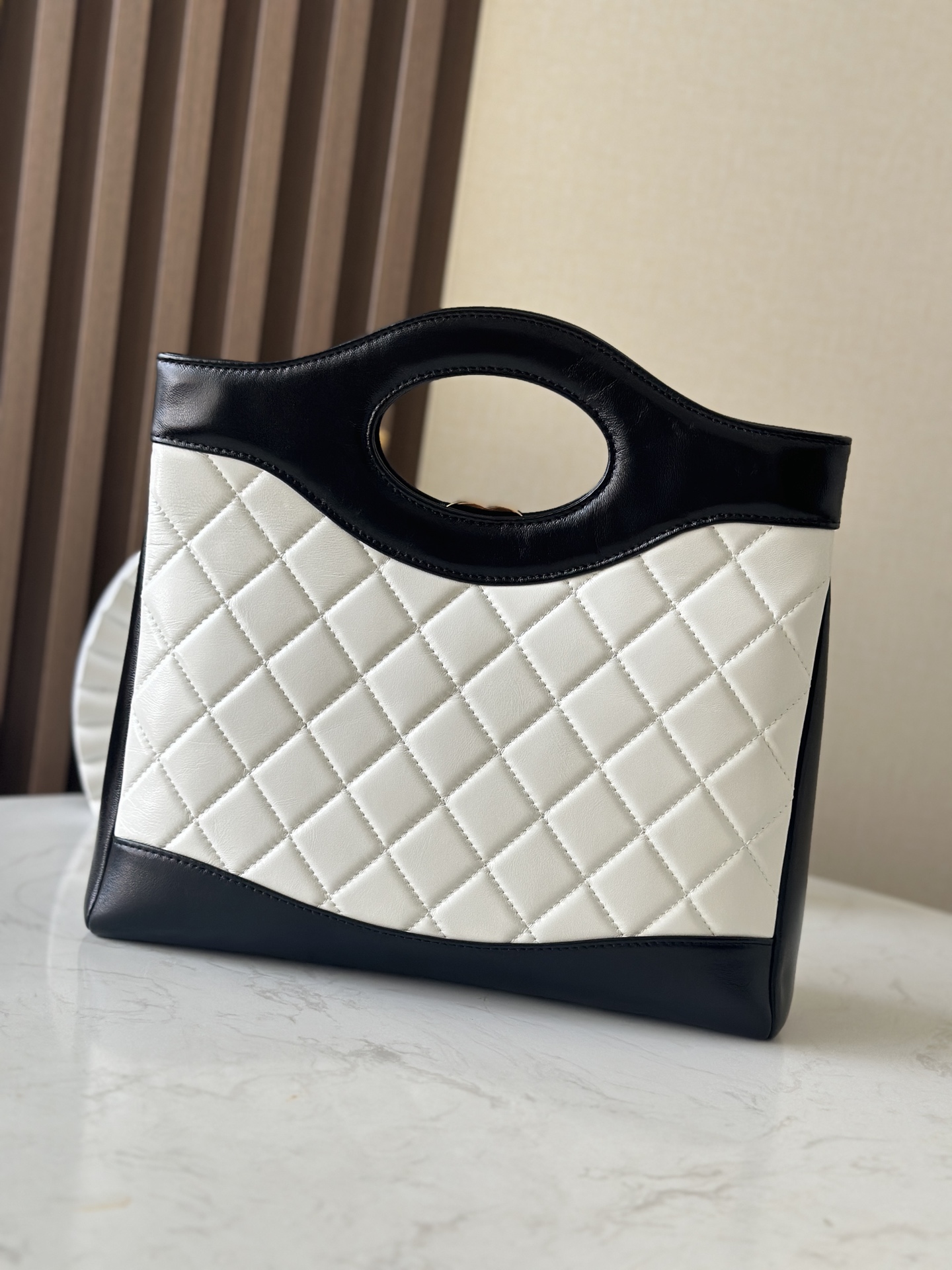 [Chanel] 샤넬 24S 31 Bag 미디움 토트백 숄더백 가방