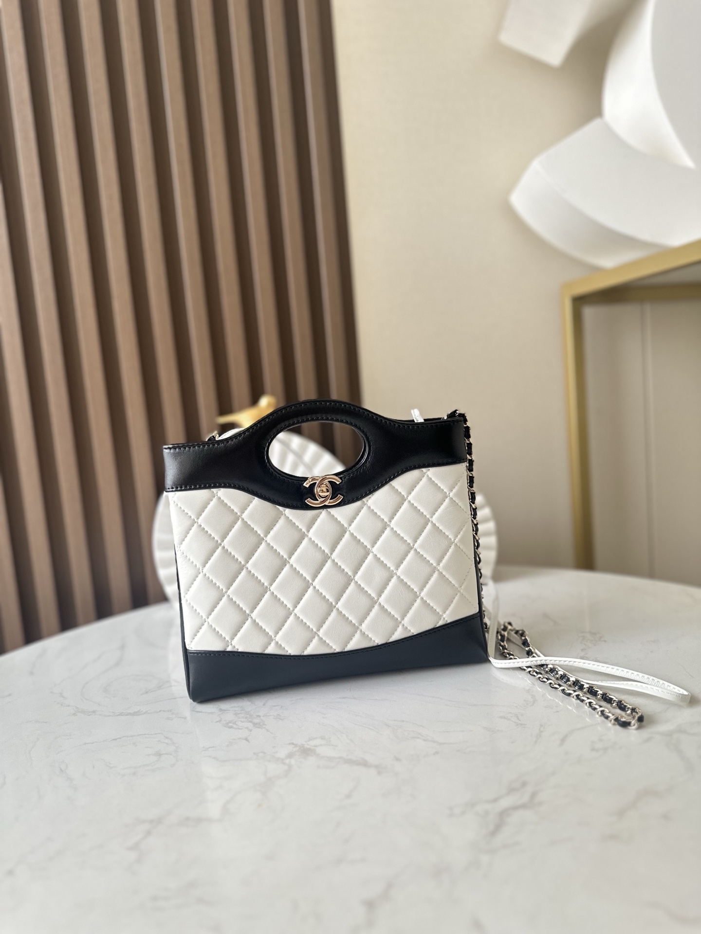 [Chanel] 샤넬 24S 공방 컬렉션 미니 31 Bag 숄더백 토트백 가방