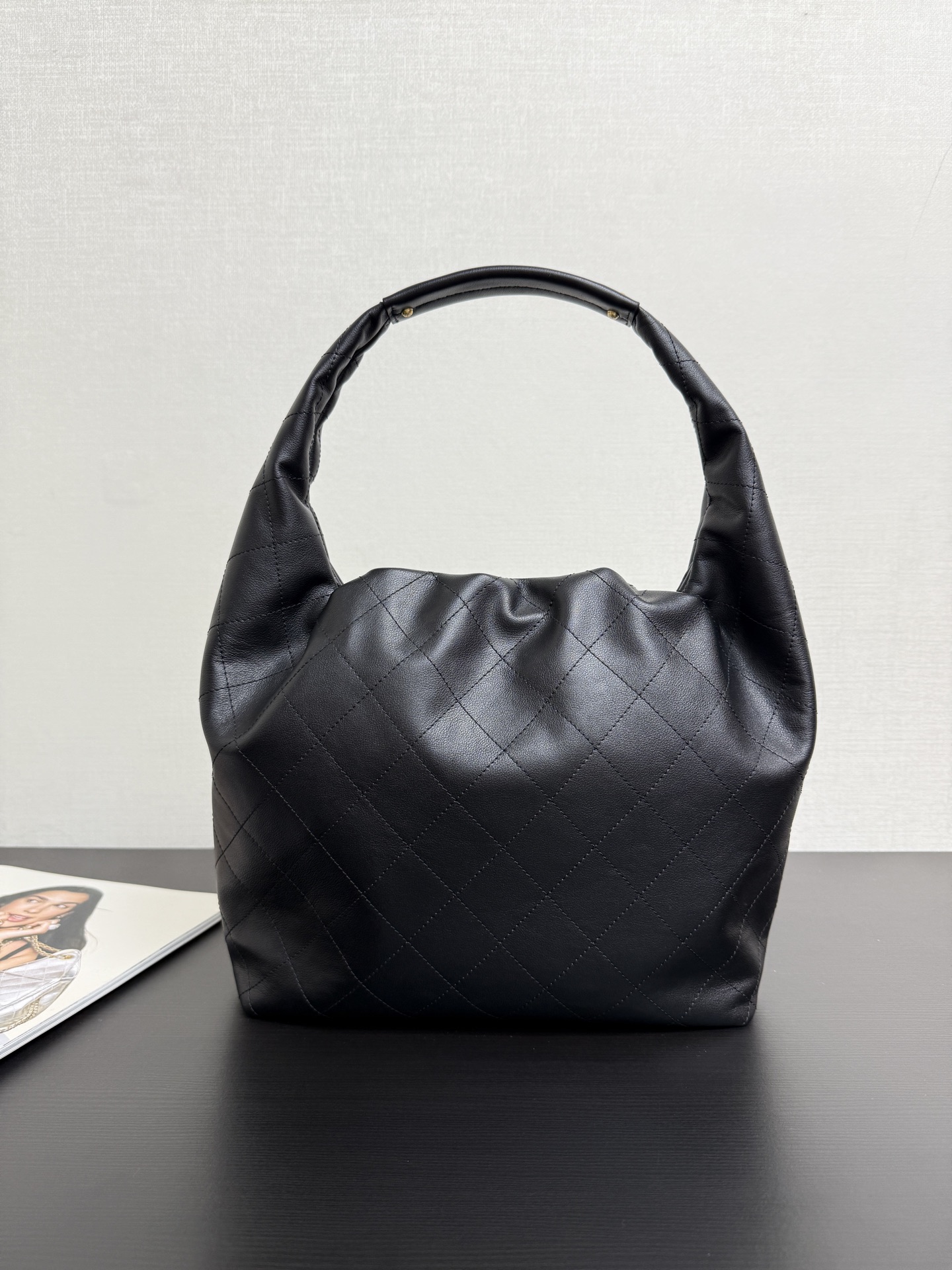 [Chanel] 샤넬 25K 호보 히피백 - 라지 토트백 가방