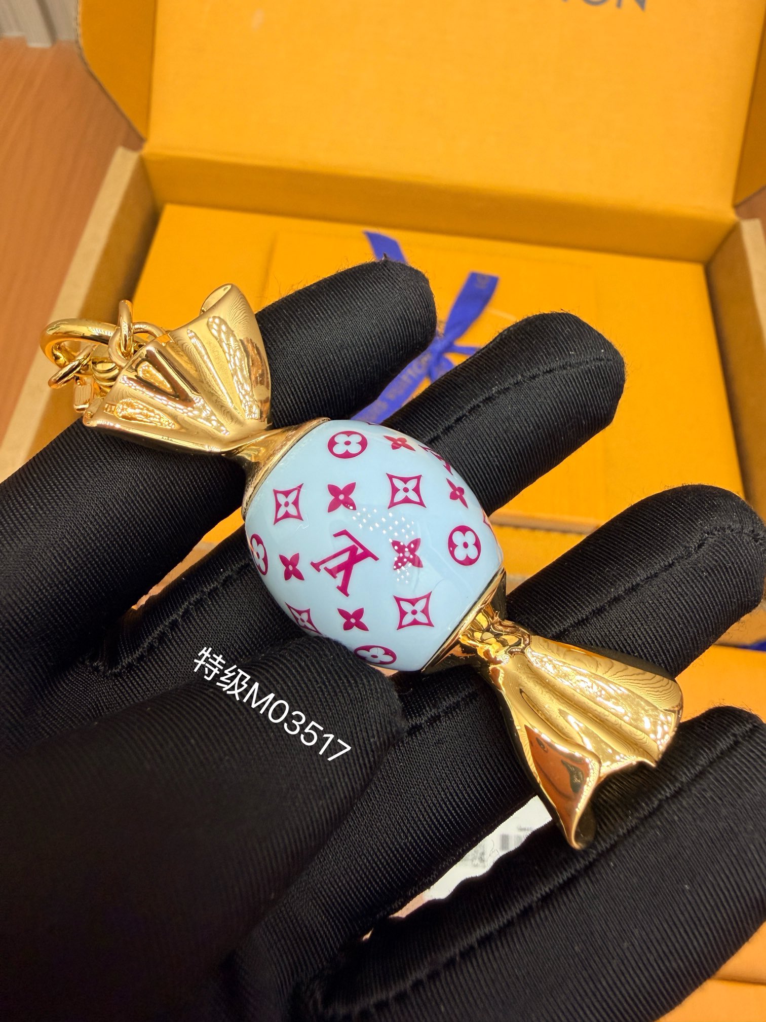 [Louis Vuitton] LV 루이비통 스위츠 백참 액세서리 펜던트 키링