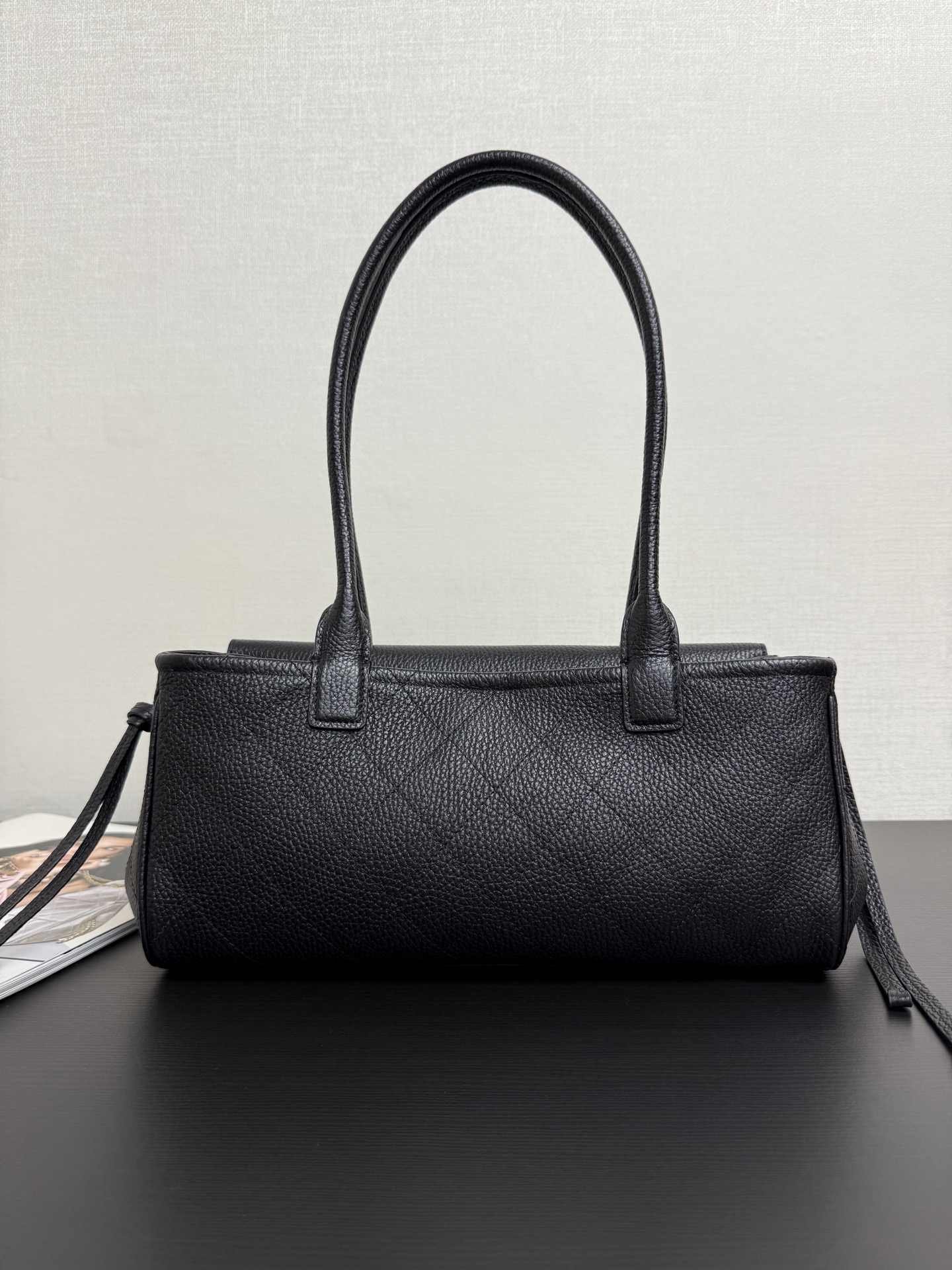 [Chanel] 샤넬 26S 볼링백 숄더백 가방 - 블랙 금장