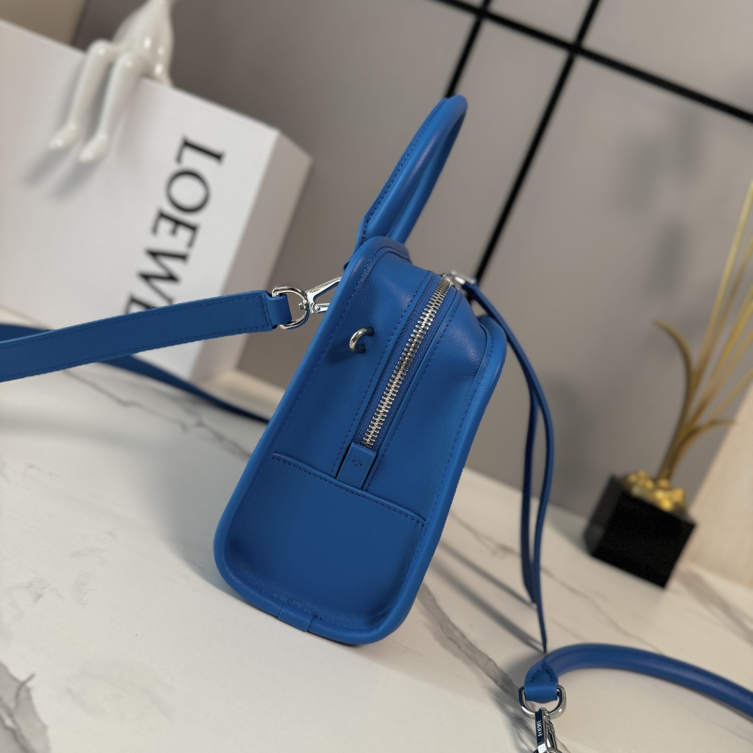 [Loewe] 로에베 스몰 소프트 카프스킨 아마조나(Amazona) 180 핸드백 가방