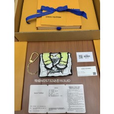 [Louis Vuitton] LV 루이비통 포켓 퍼스 - 여성 지갑 & 미니백 키링 악세사리
