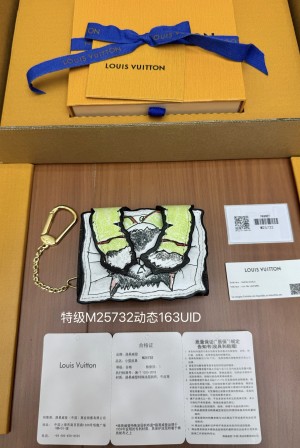 [Louis Vuitton] LV 루이비통 포켓 퍼스 - 여성 지갑 & 미니백 키링 악세사리