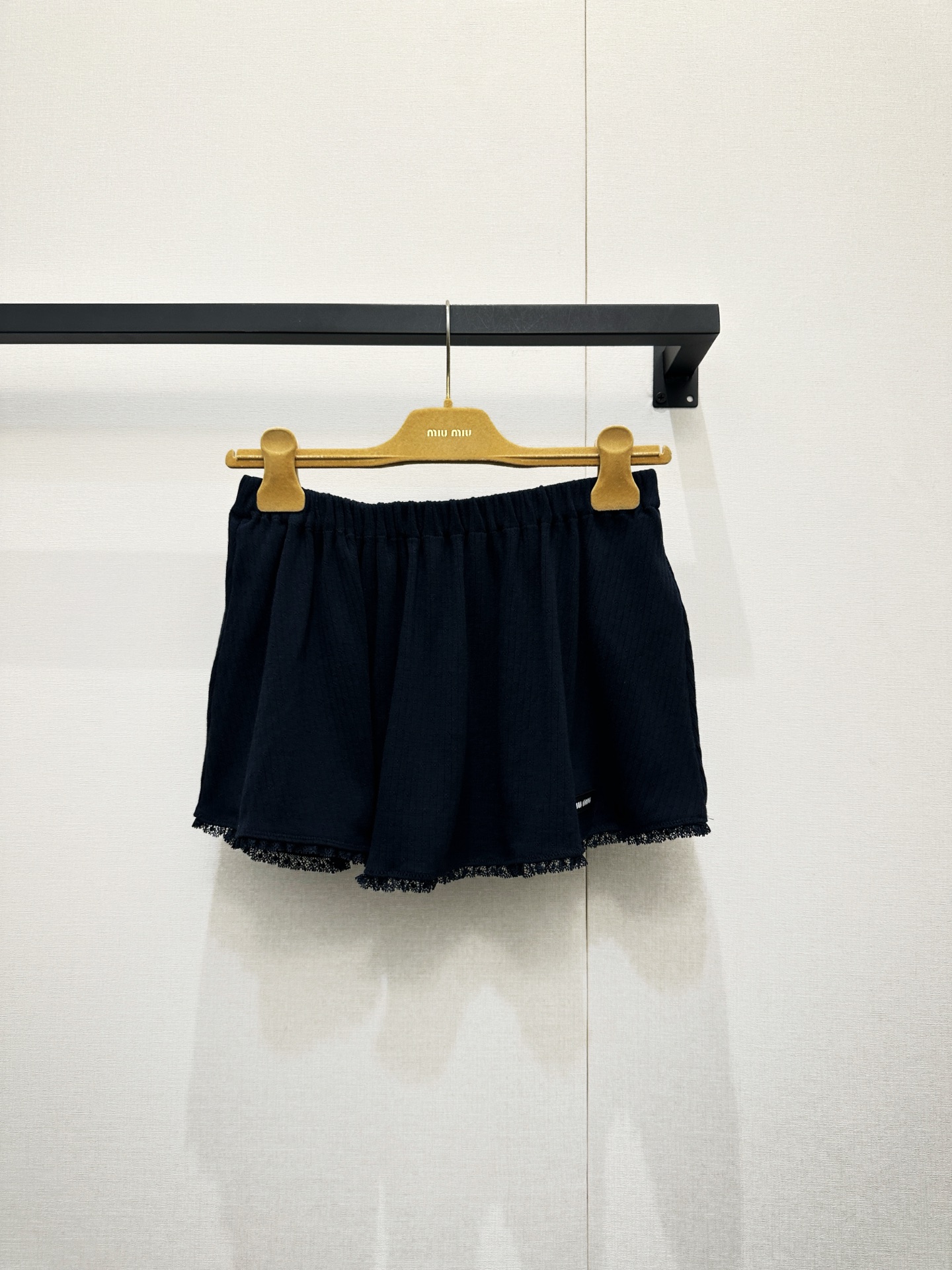 미우미우(MIU MIU) 블랙 니트 슬림 미니 스커트 의류